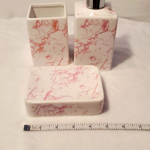 NEW Ceramic Bathroom 3-Piece Ensemble Set - Picture 2 of 8